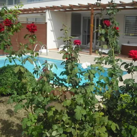 Babylon Bliss 3 Bed 3 Bath Duplex With Private Pool Apartment Side
